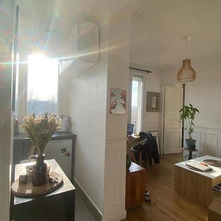 Appartement Ensoleille, Central Et Tout Equipe Avec Vue Tour Eiffel Et Pantheon Париж Екстериор снимка