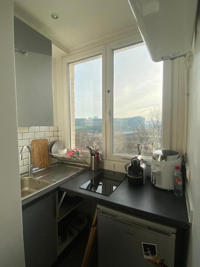 Appartement Ensoleille, Central Et Tout Equipe Avec Vue Tour Eiffel Et Pantheon Париж Екстериор снимка